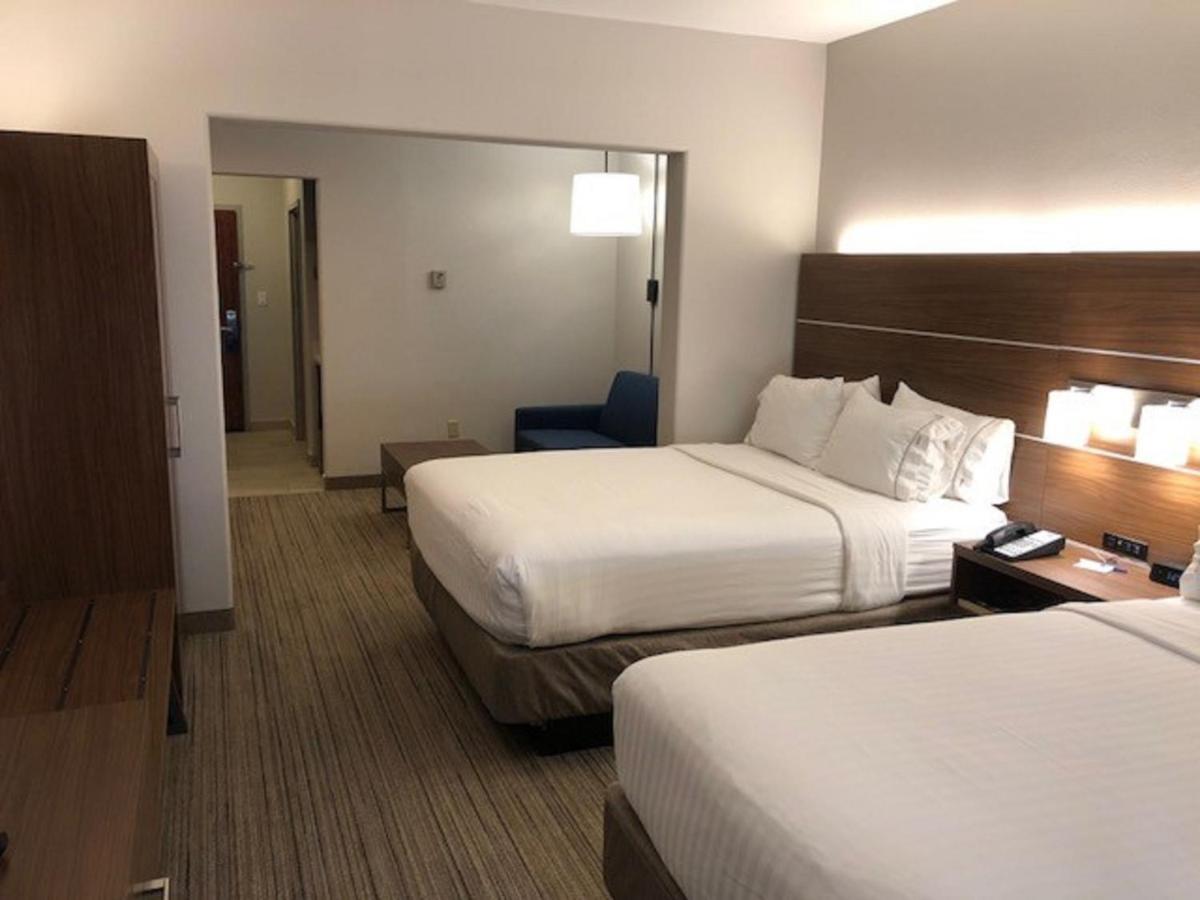 Holiday Inn Express Hotel & Suites Rio Grande City, An Ihg Hotel Екстер'єр фото